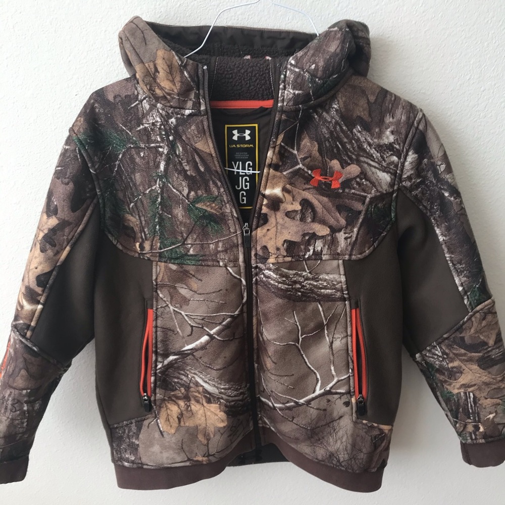 Under Armour fleece zip up jacket 🐻🐗🦌🌲